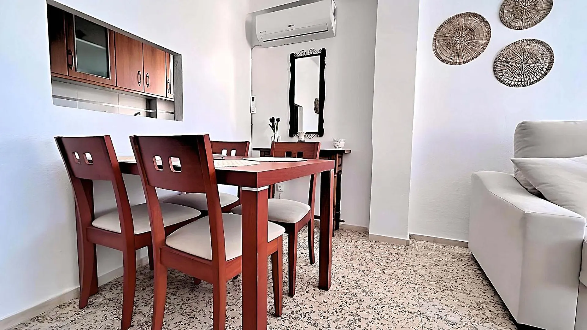 Sweet Olive Apartamento Con Terraza A Pie De Playa Torre Del Mar Apartment