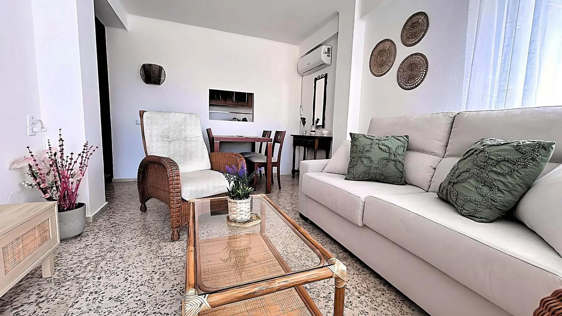 Sweet Olive Apartamento Con Terraza A Pie De Playa Torre Del Mar Spain