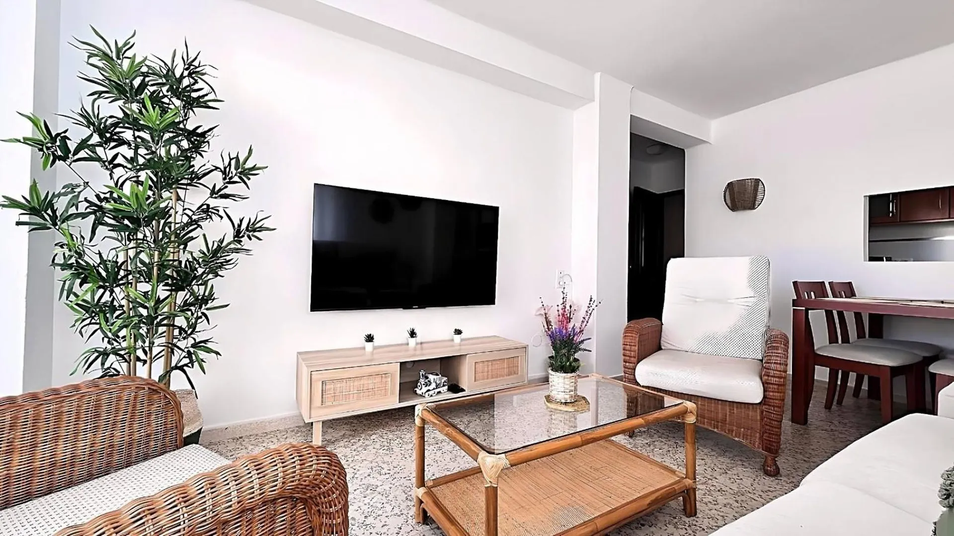 Sweet Olive Apartamento Con Terraza A Pie De Playa Torre Del Mar 0*,  Spain